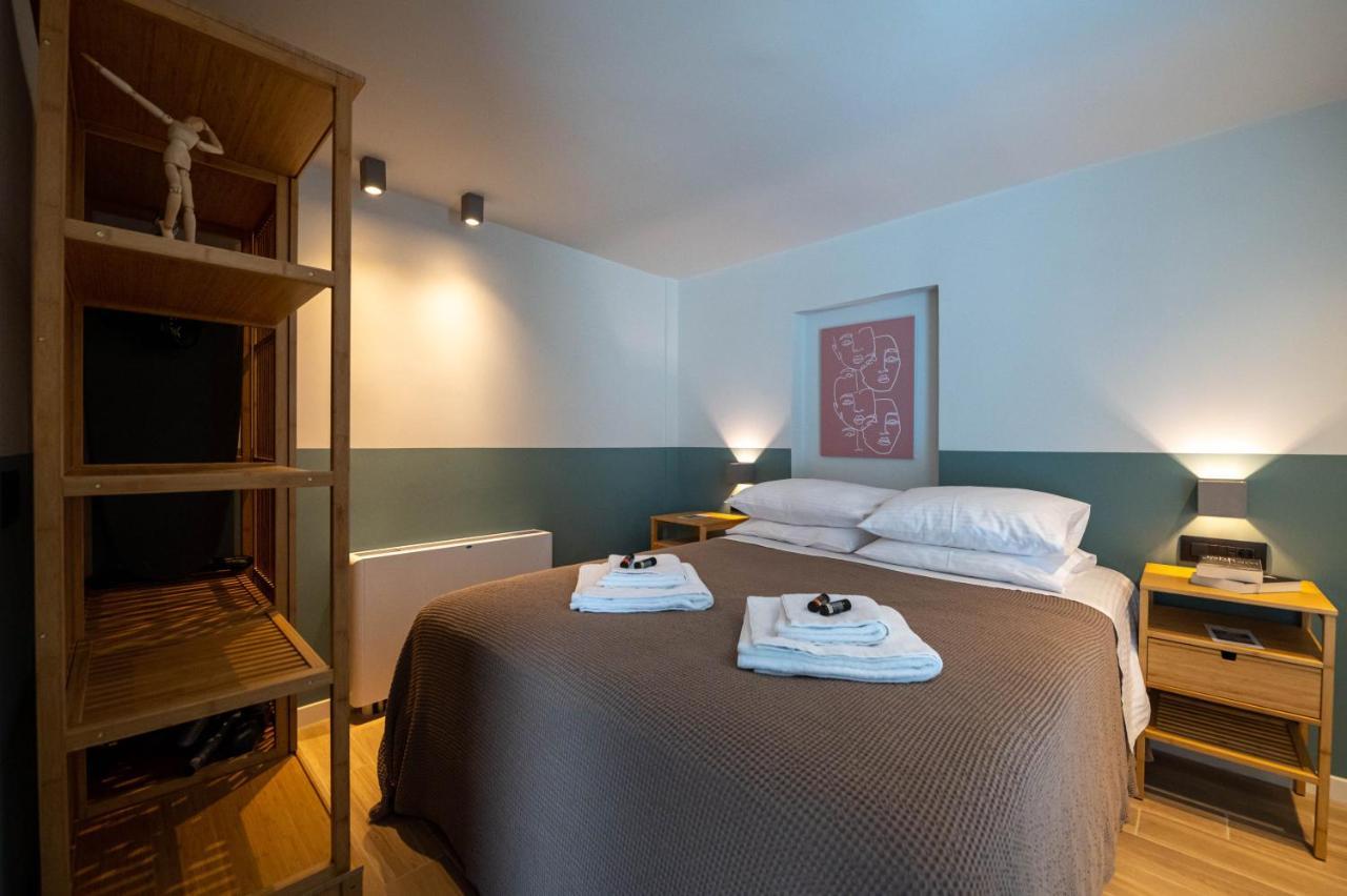 Villa Vesta Retire - Kalamata Mediterranean Villas 外观 照片